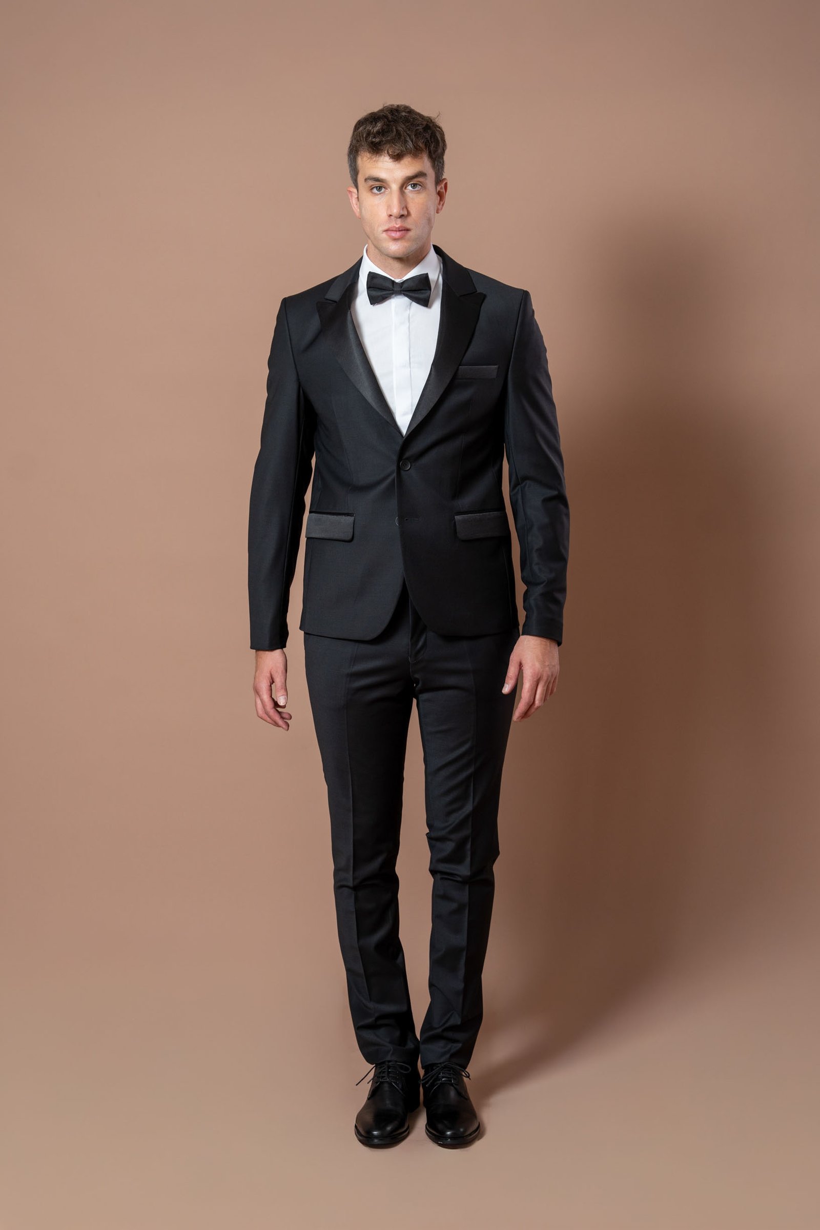 Crni smoking sa satenskim reverima - Image 15