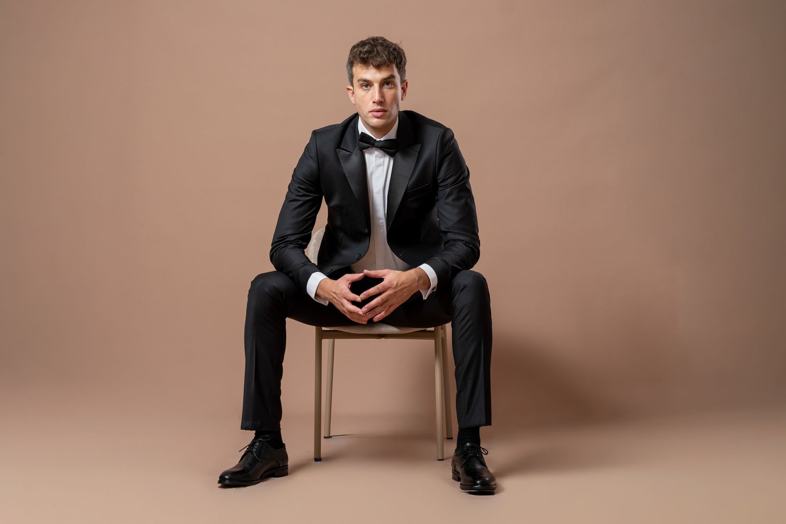 Crni smoking sa satenskim reverima - Image 10