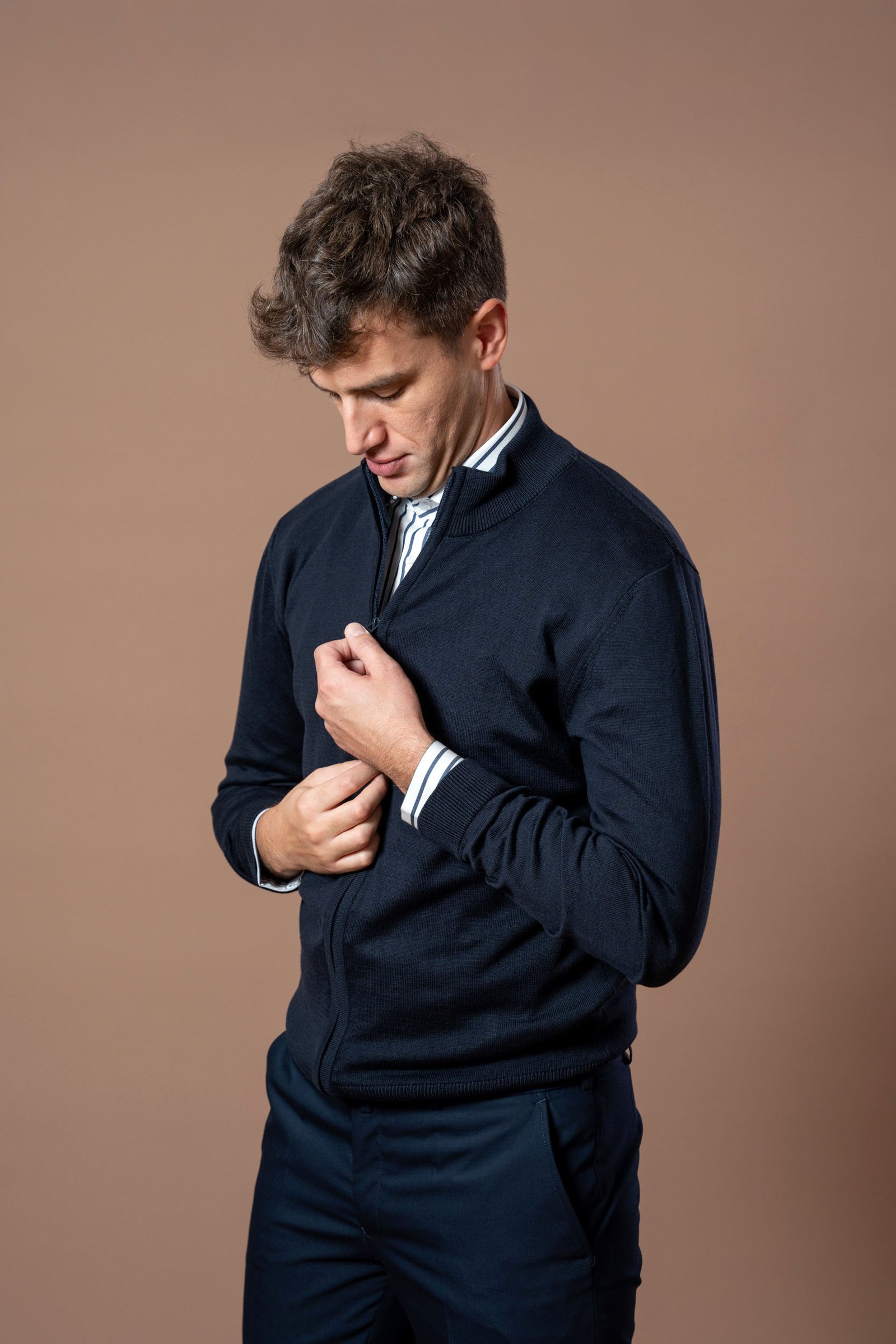 Muški teget džemper na raskopčavanje - Image 8