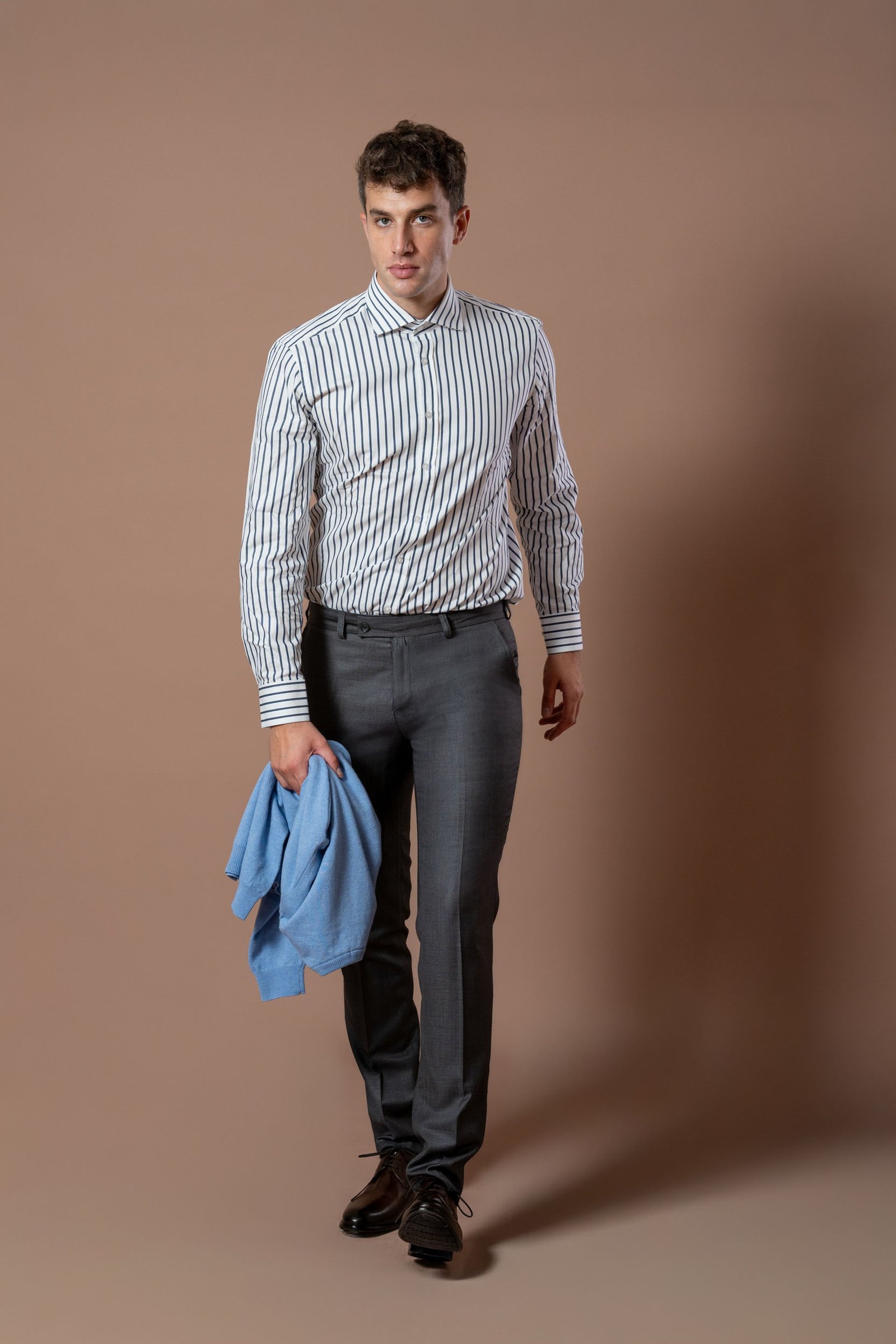 Muške tamnosive pantalone sa užom nogavicom - Image 6