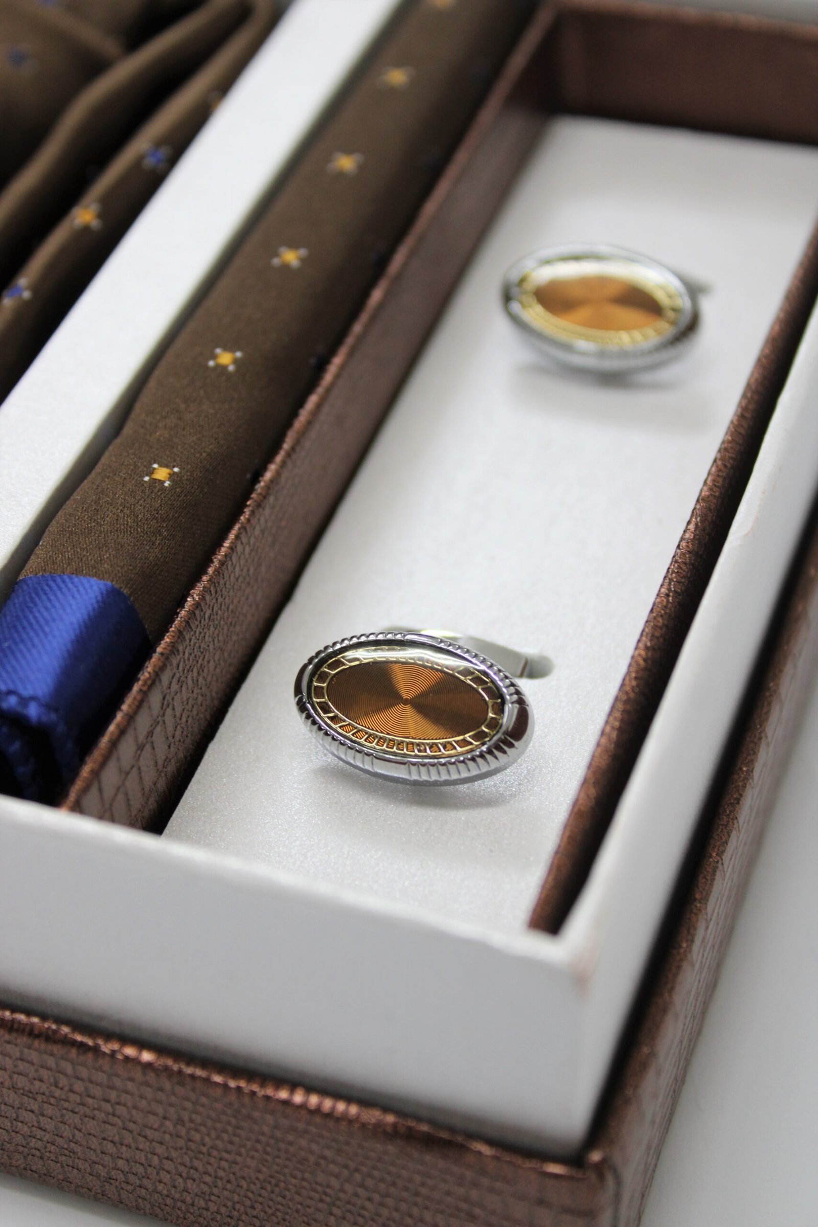 Elegantni poklon set – kravata, maramica i manžetne - Image 5