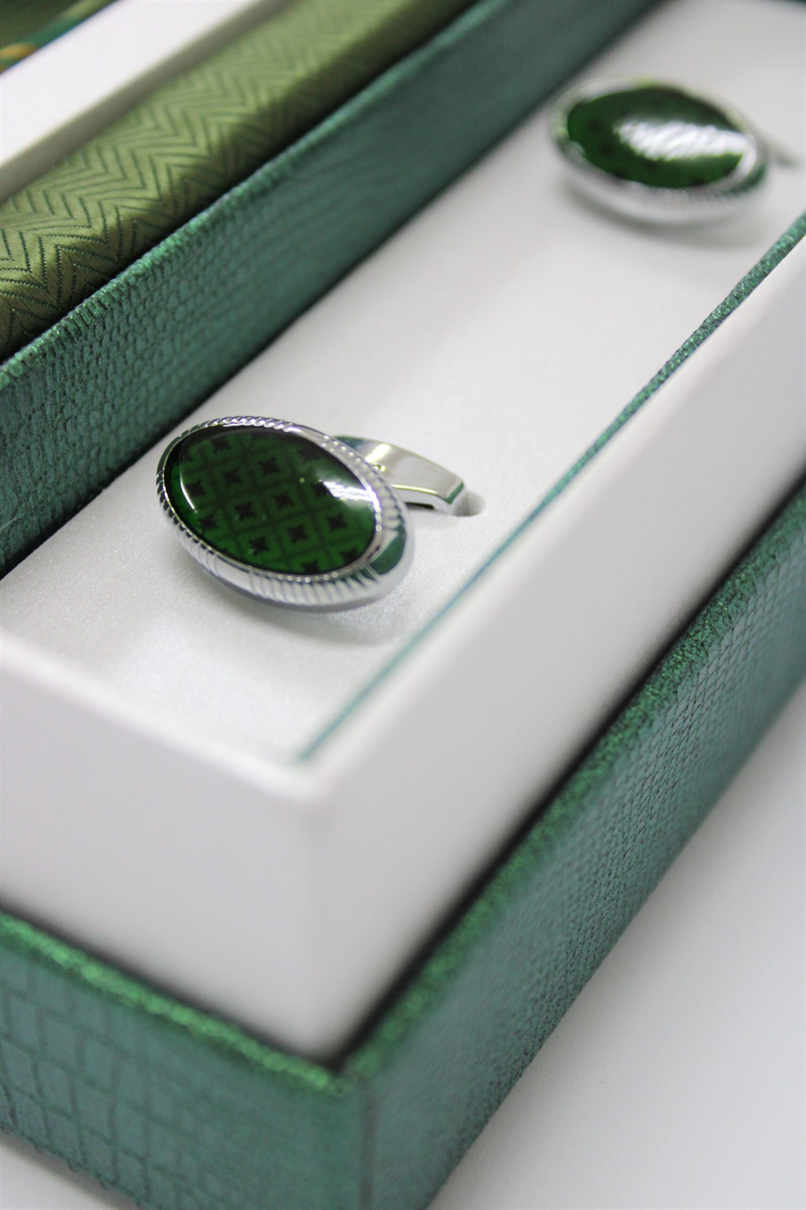 Elegantni poklon set – kravata, maramica i manžetne - Image 2