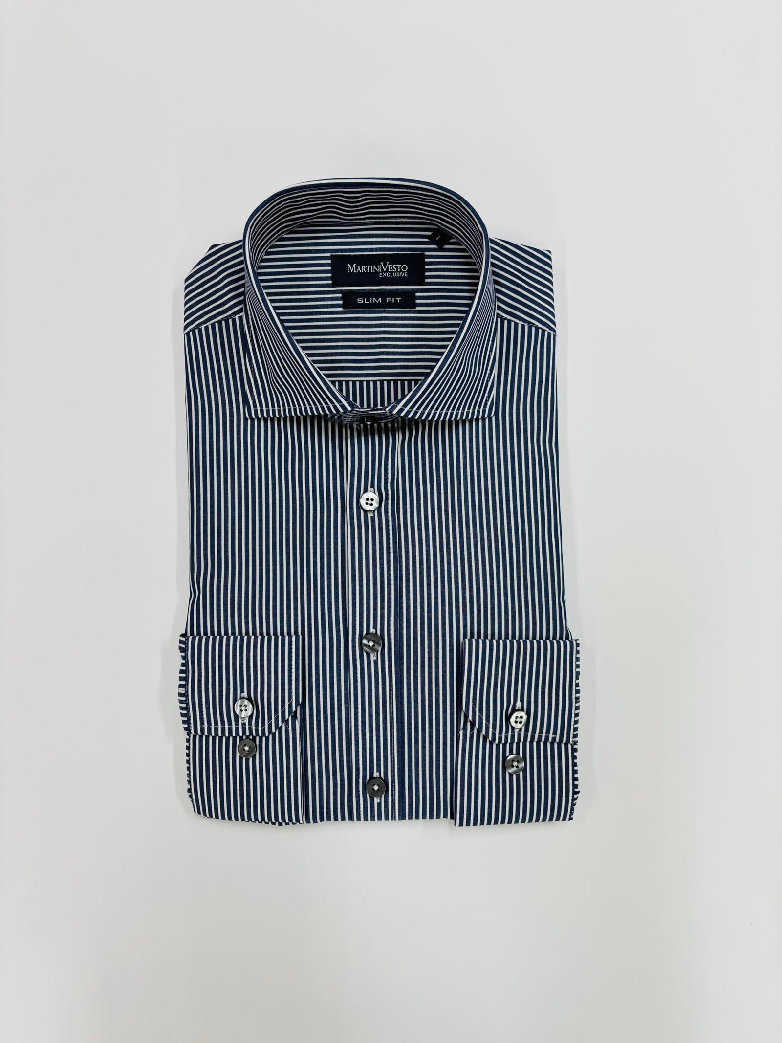 Muška košulja bela sa teget prugama,classic