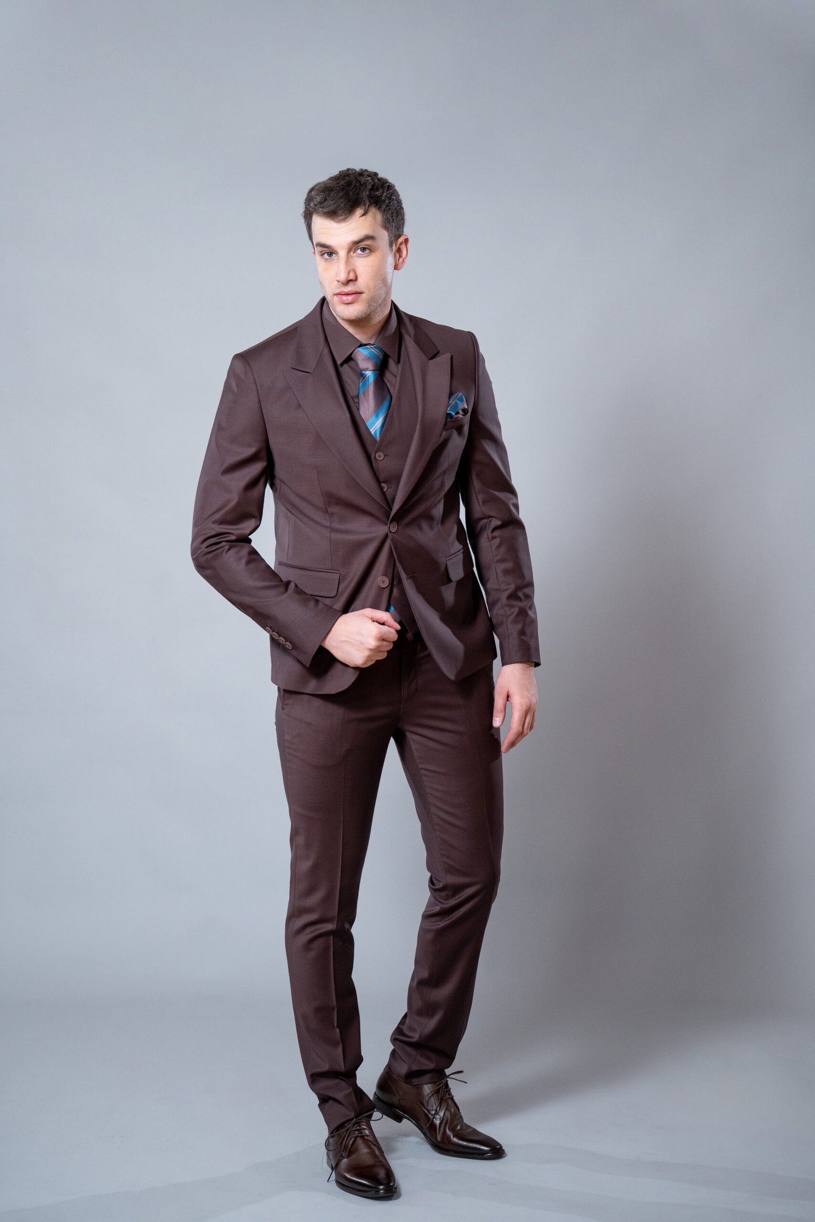 Muško braon odelo - Image 3