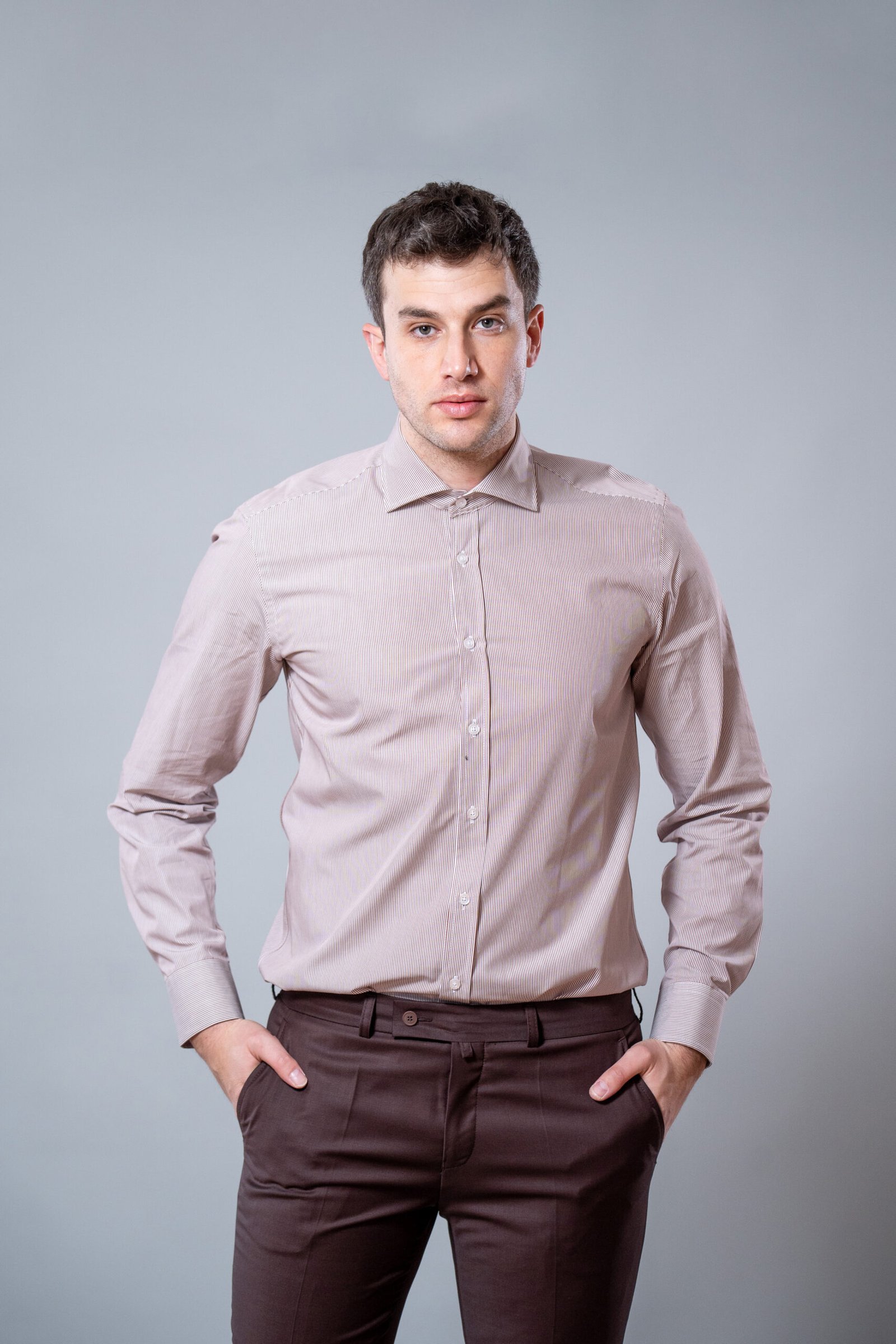 Muška svetloroze košulja sa bordo prugama
