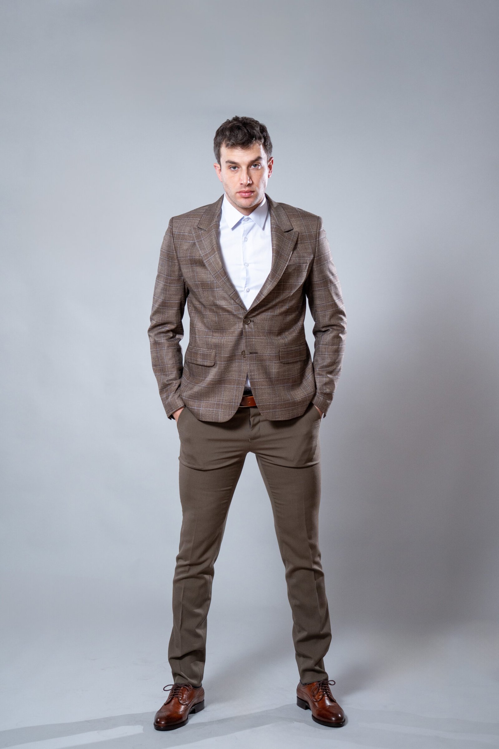 Muške braon pantalone