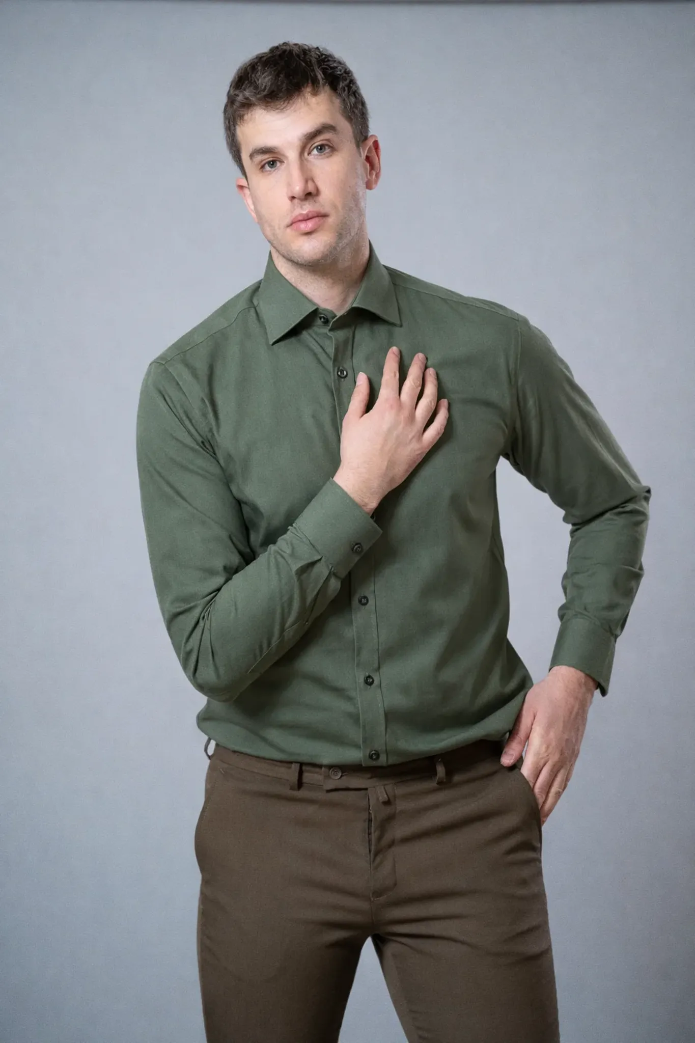 Muška tamnozelena košulja,slim fit